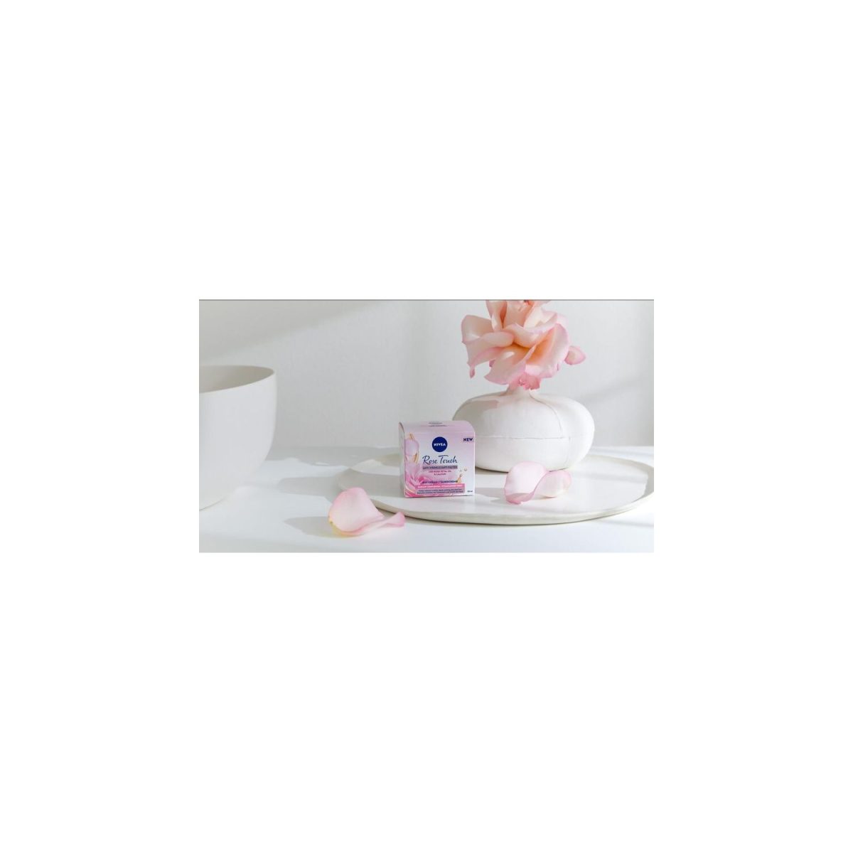 Nivea Rose Touch Day Cream 50ml - Image 6